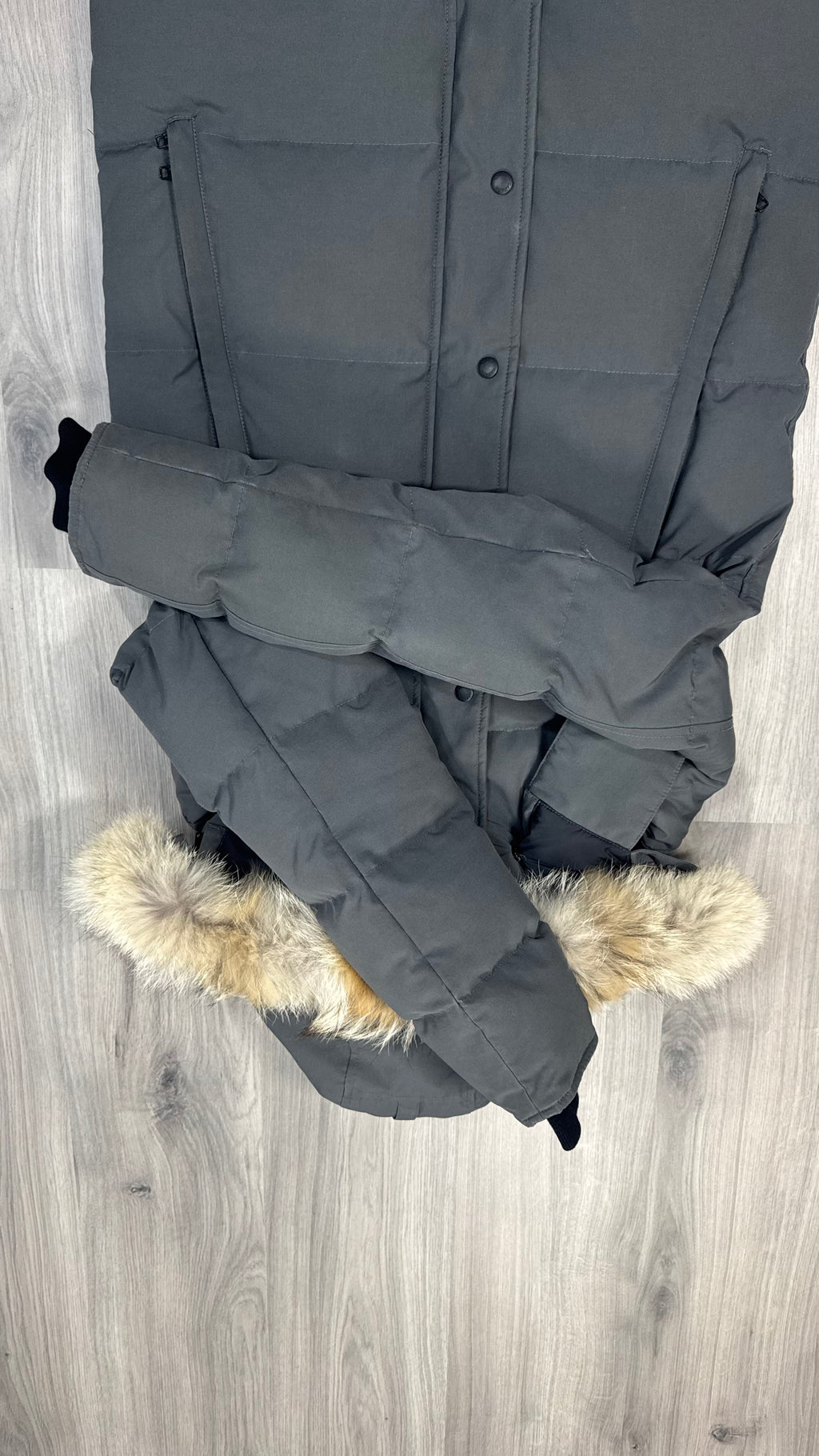 Canada Goose Graphite Grey Wyndham Parka