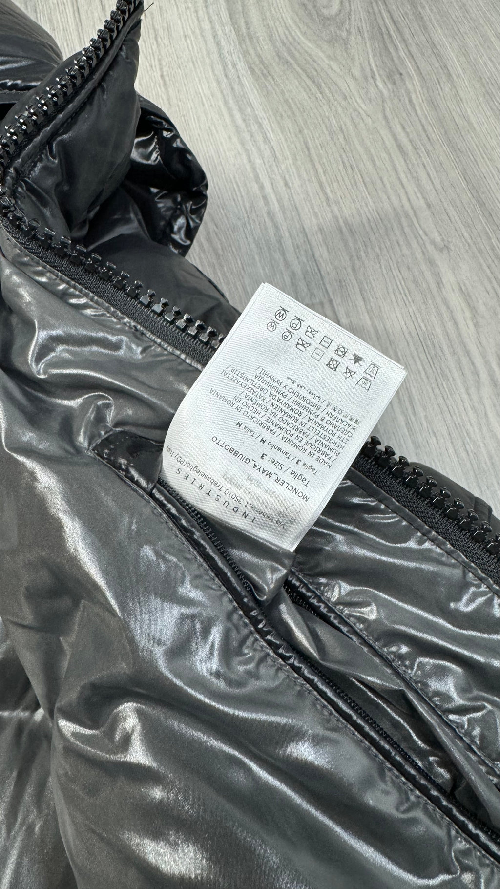 Moncler Black Maya