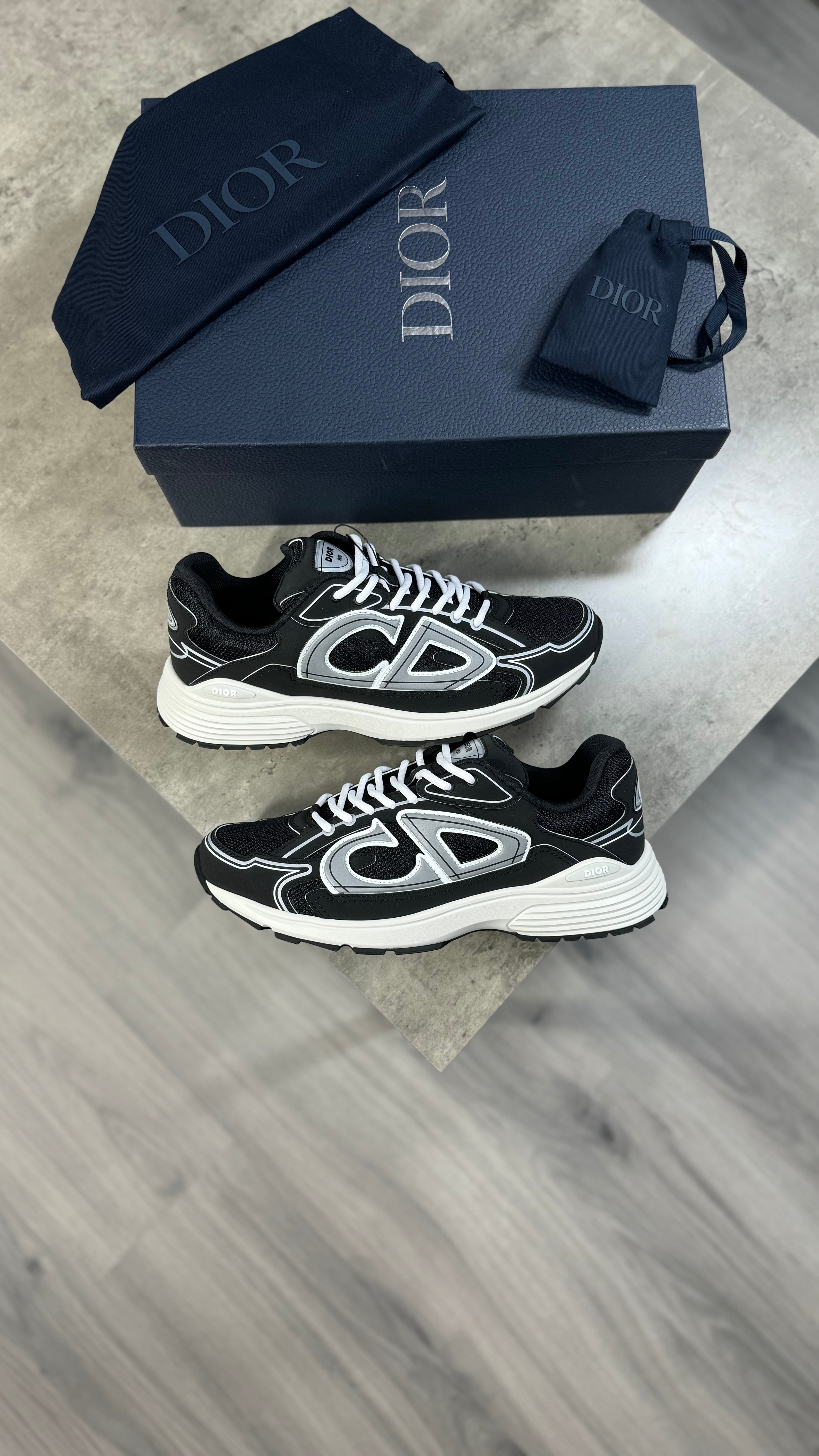 Dior B30 Black And White