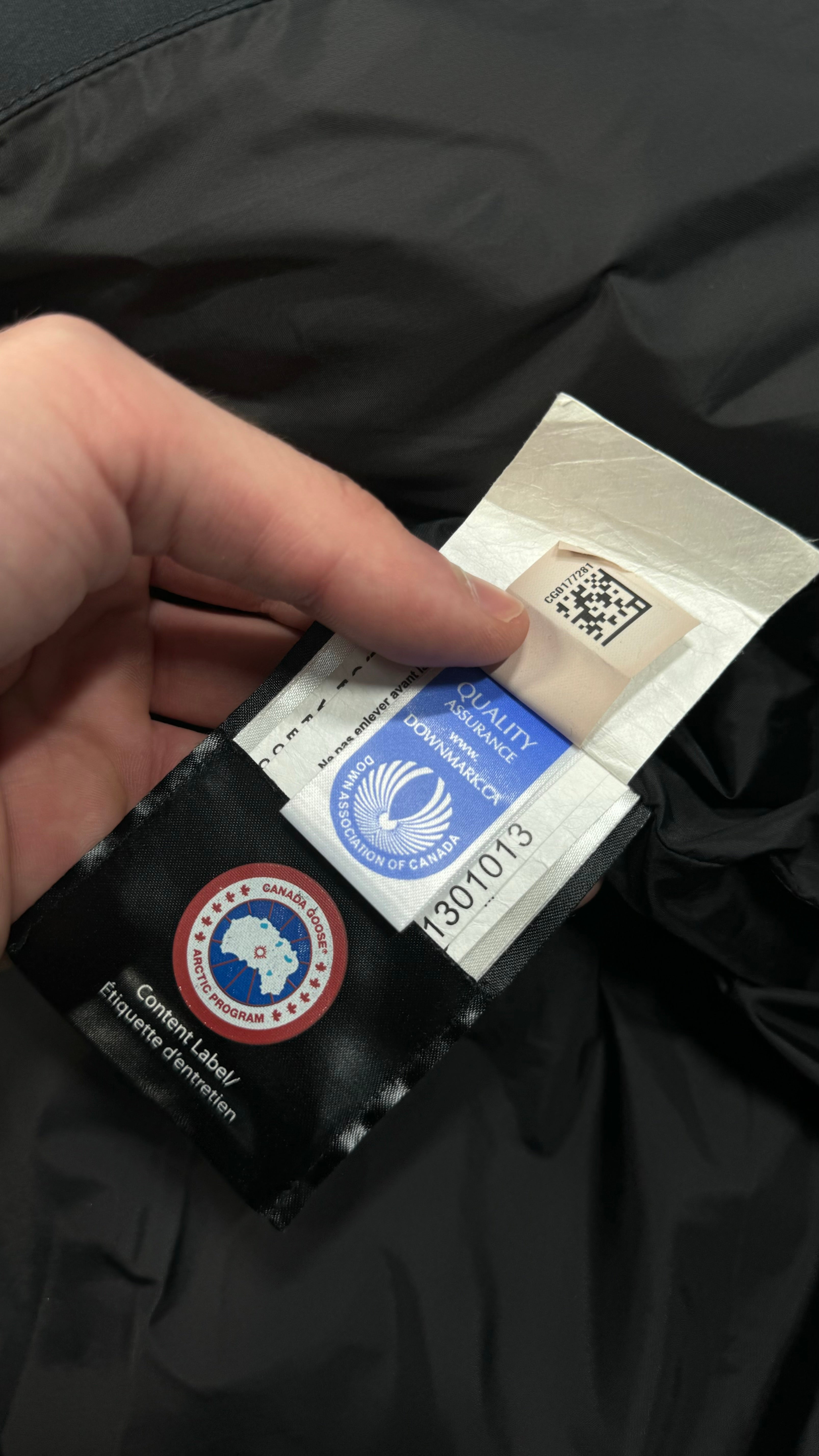 Canada Goose Marine Navy Wyndham Parka