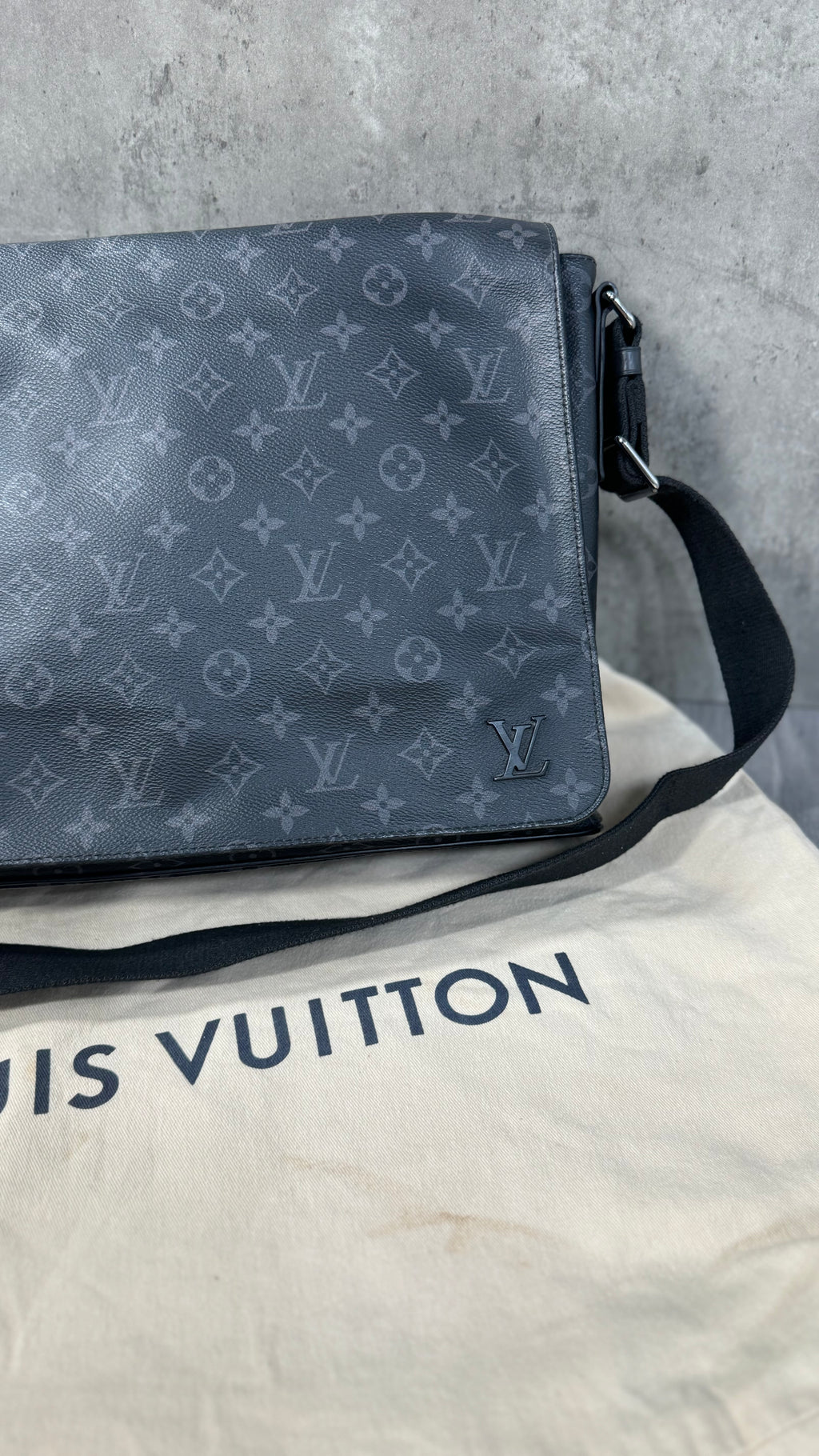 Louis Vuitton Black District Bag MM