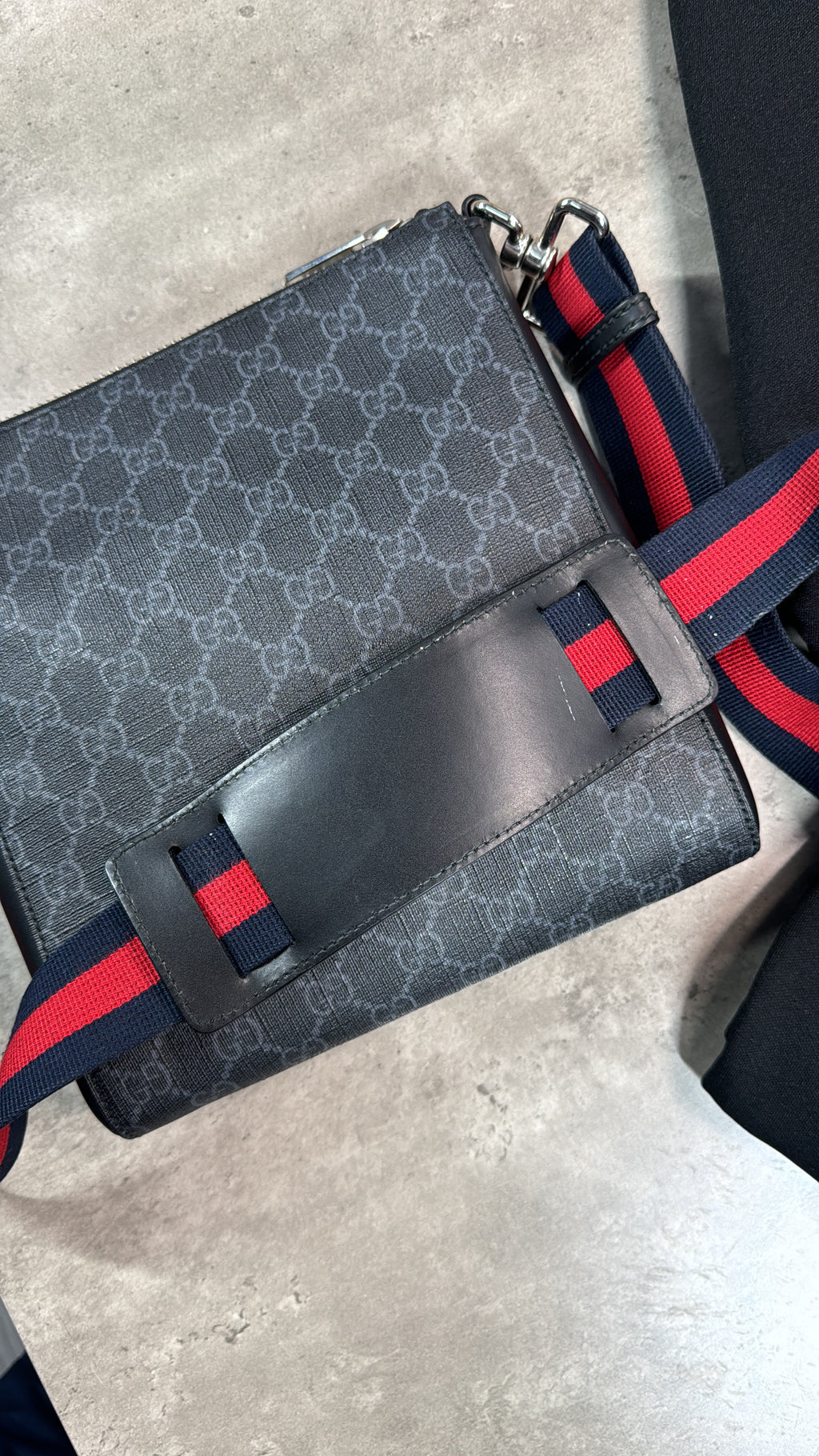 Gucci Supreme Messenger Bag