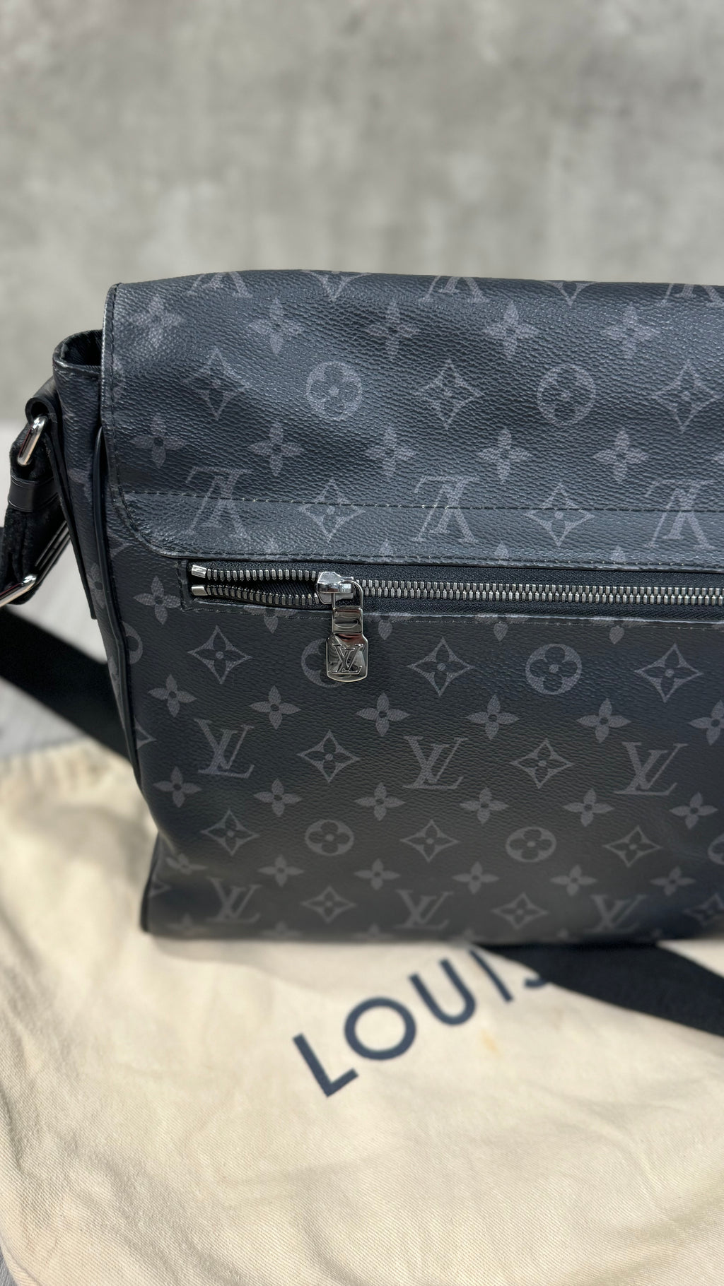 Louis Vuitton Black District Bag MM