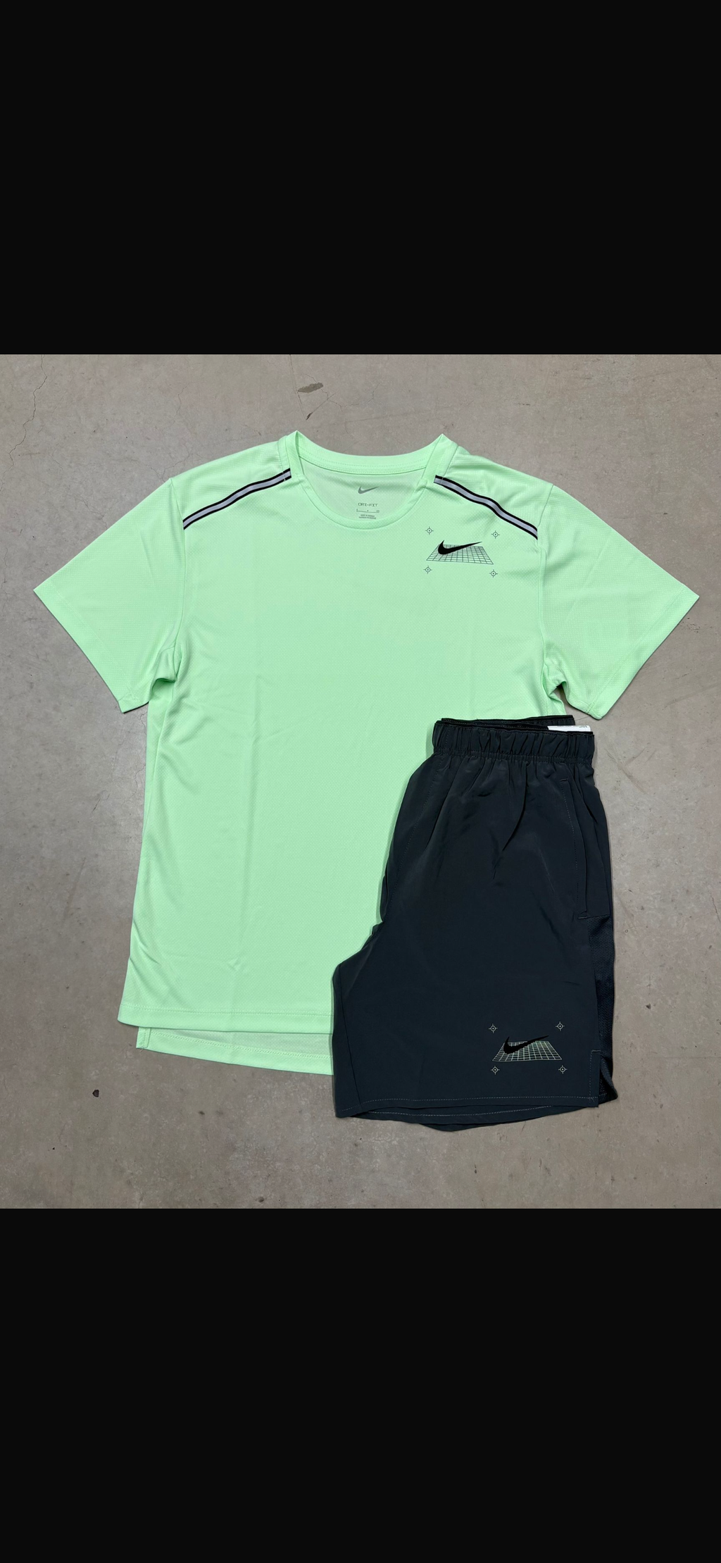Nike Grid T-shirt and Shorts set