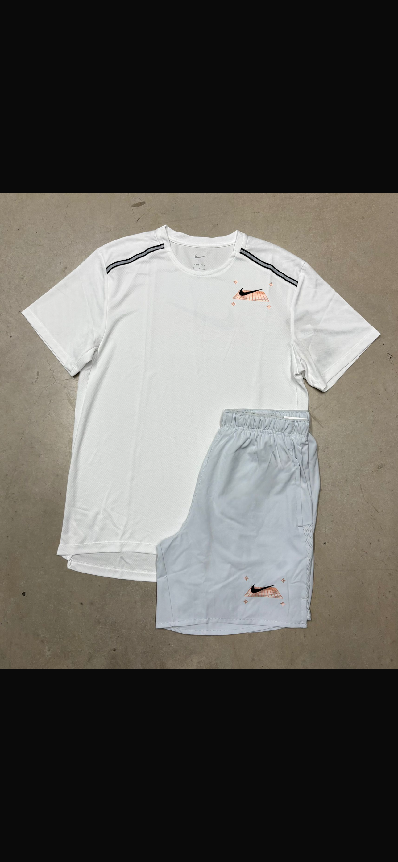 Nike Grid T-shirt and Shorts set