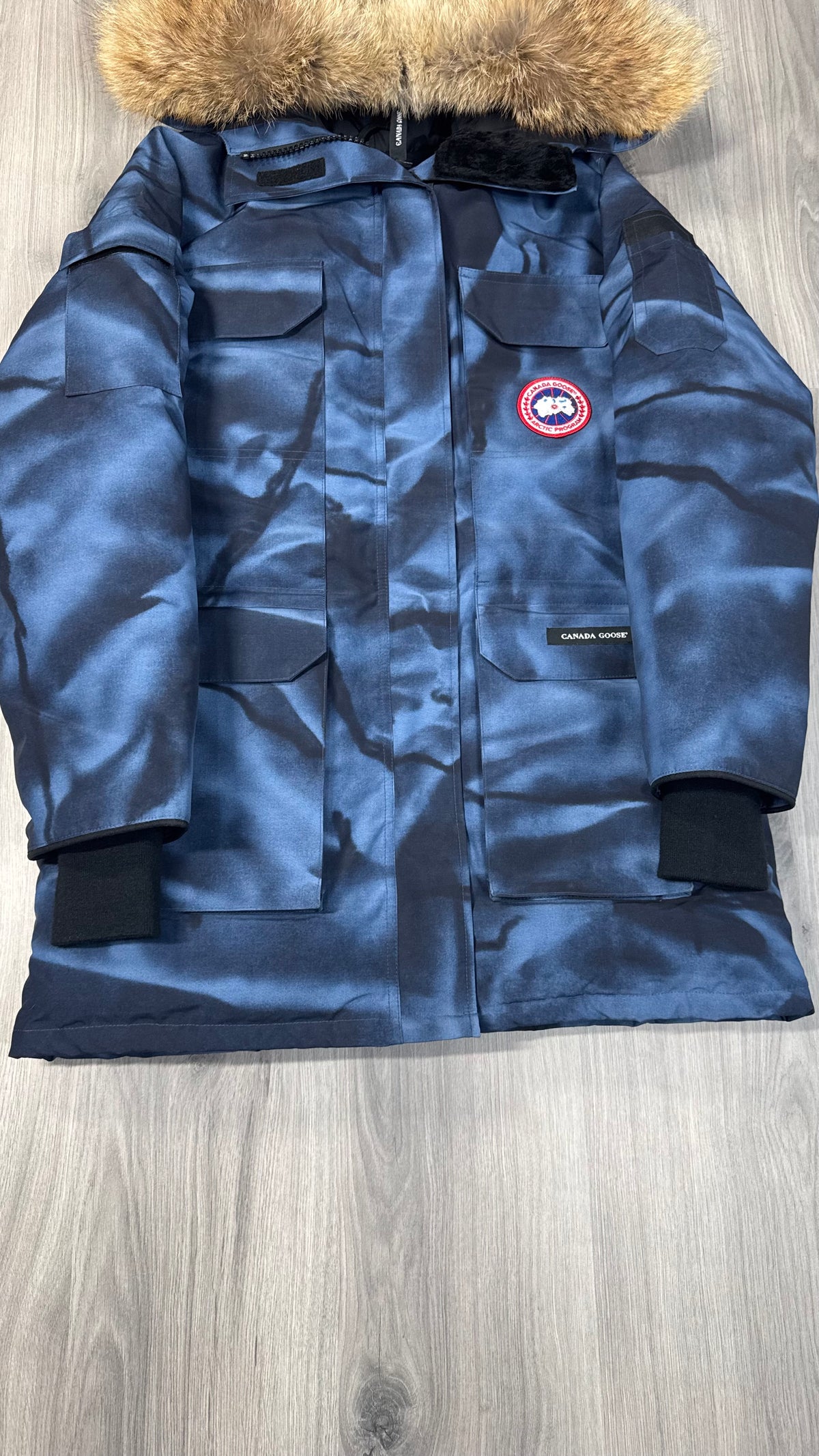 Canada Goose Women’s Expedition Abstract Camo Parka