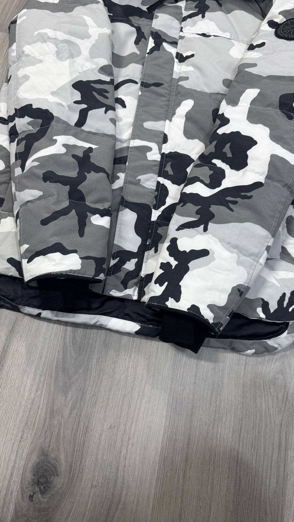 Canada Goose Black Badge Snow Camo MacMillan
