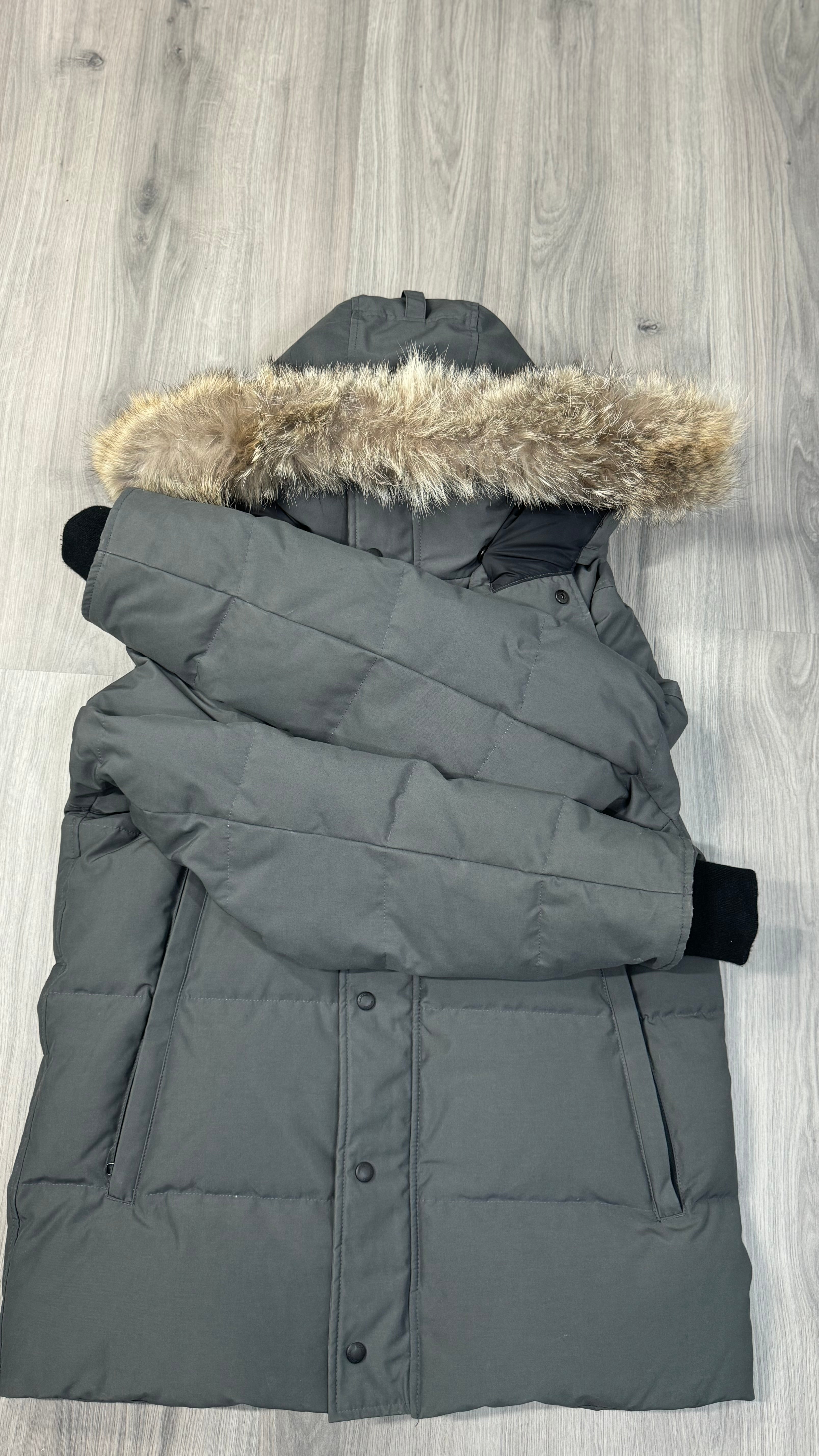 Canada Goose Graphite Wyndham Parka