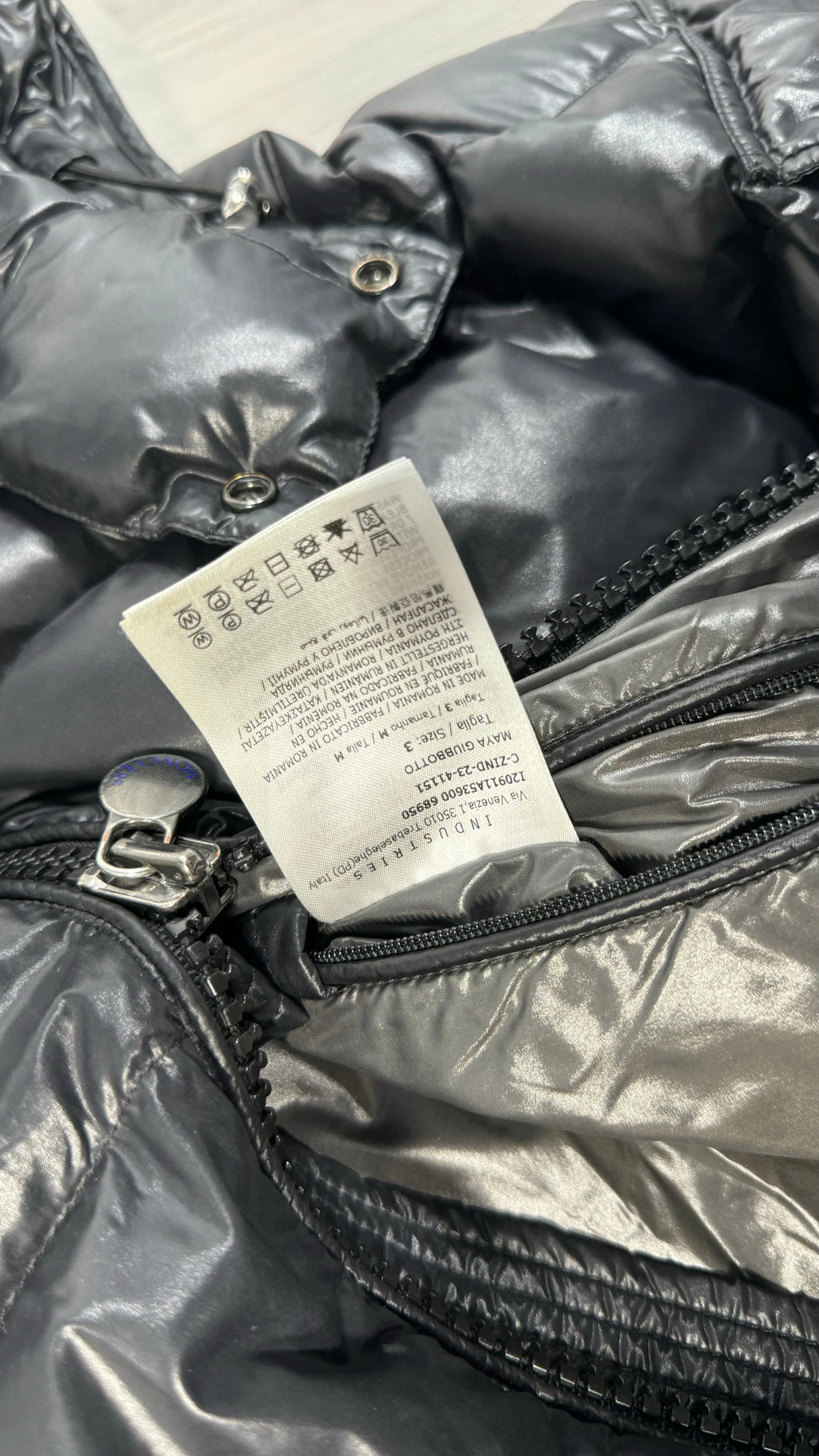 Moncler Black Maya