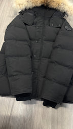 Canada Goose Black Badge Black Wyndham Parka