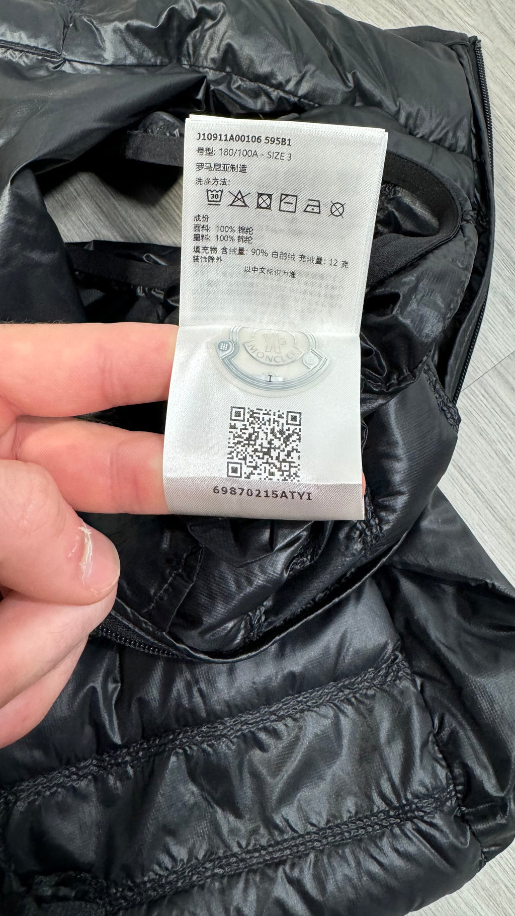 Moncler Black Badge Lautaret down gilet