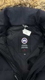 Canada Goose Women’s Marine Navy Chelsea Parka