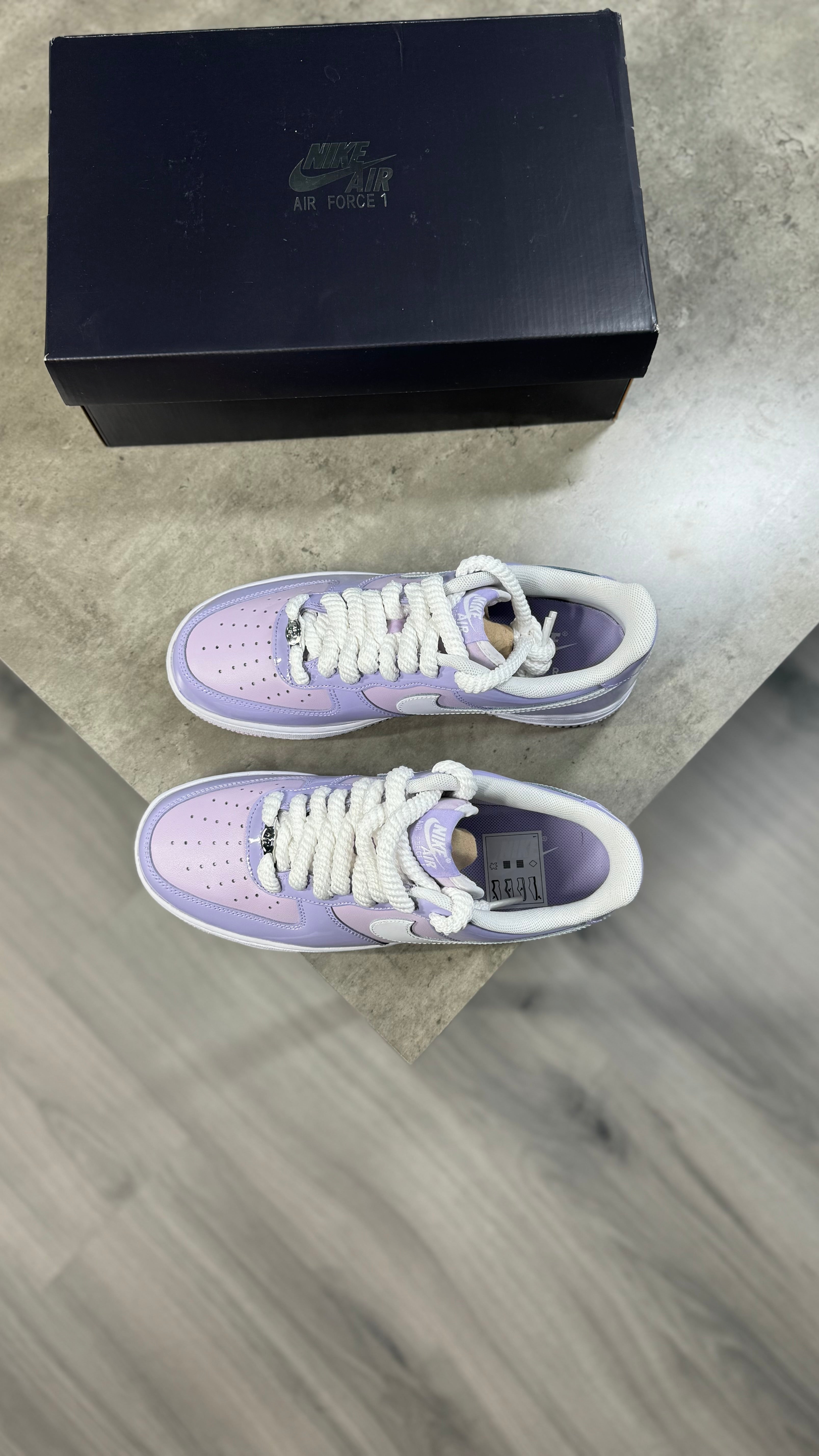 Air Force 1 LV8 Purple