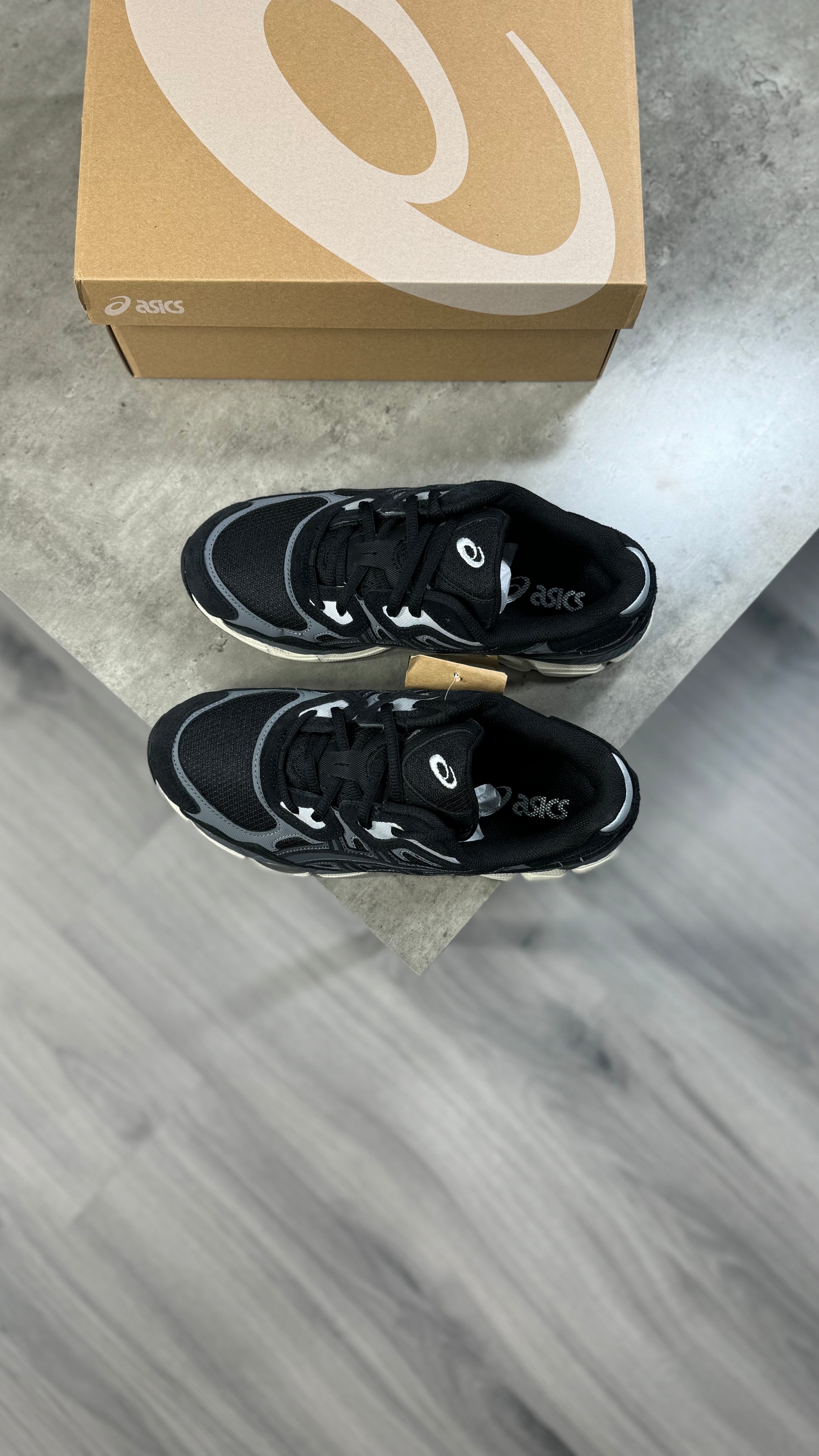 Asics Gel NYC Black & White