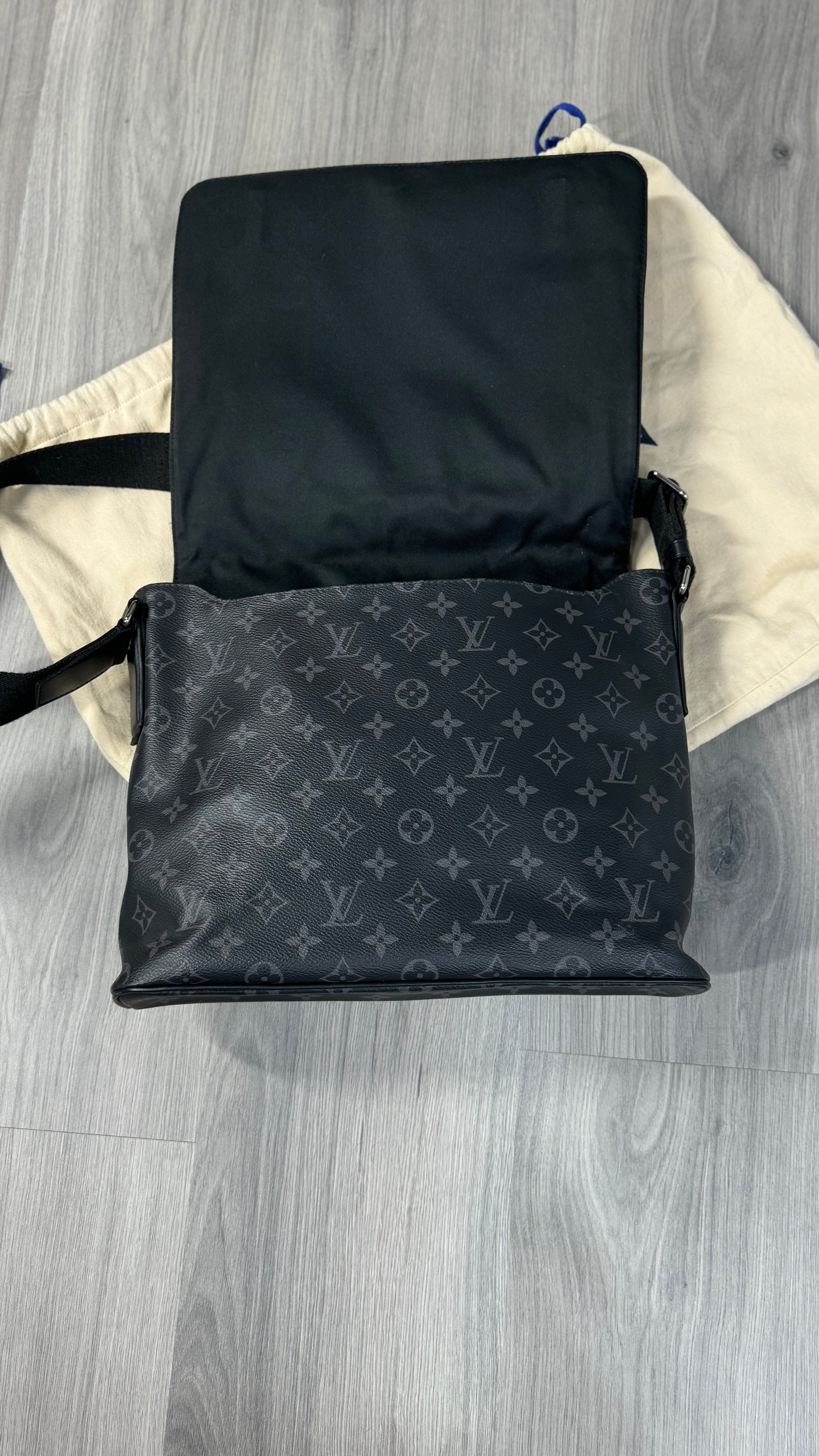 Louis Vuitton Black District Bag MM