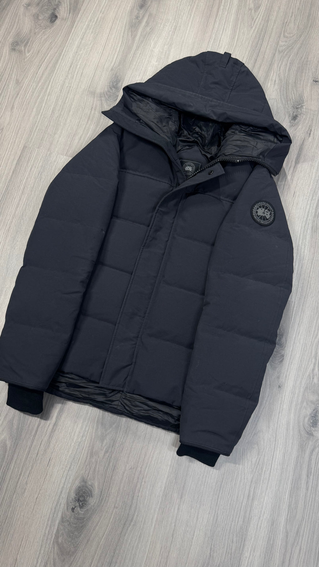 Canada Goose Marine Navy Black Badge MacMillan