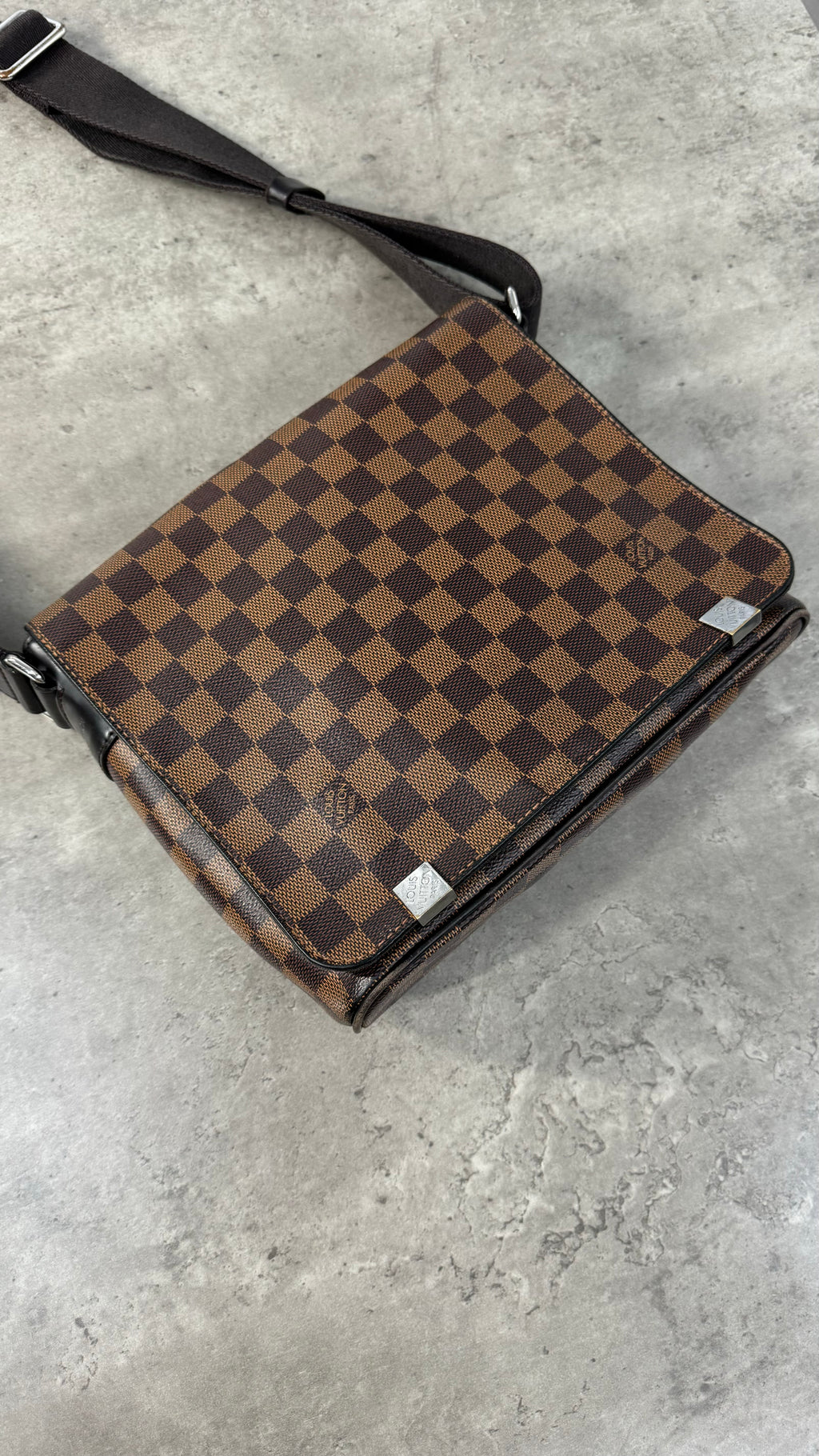 Louis Vuitton Brown Damier PM messenger bag￼