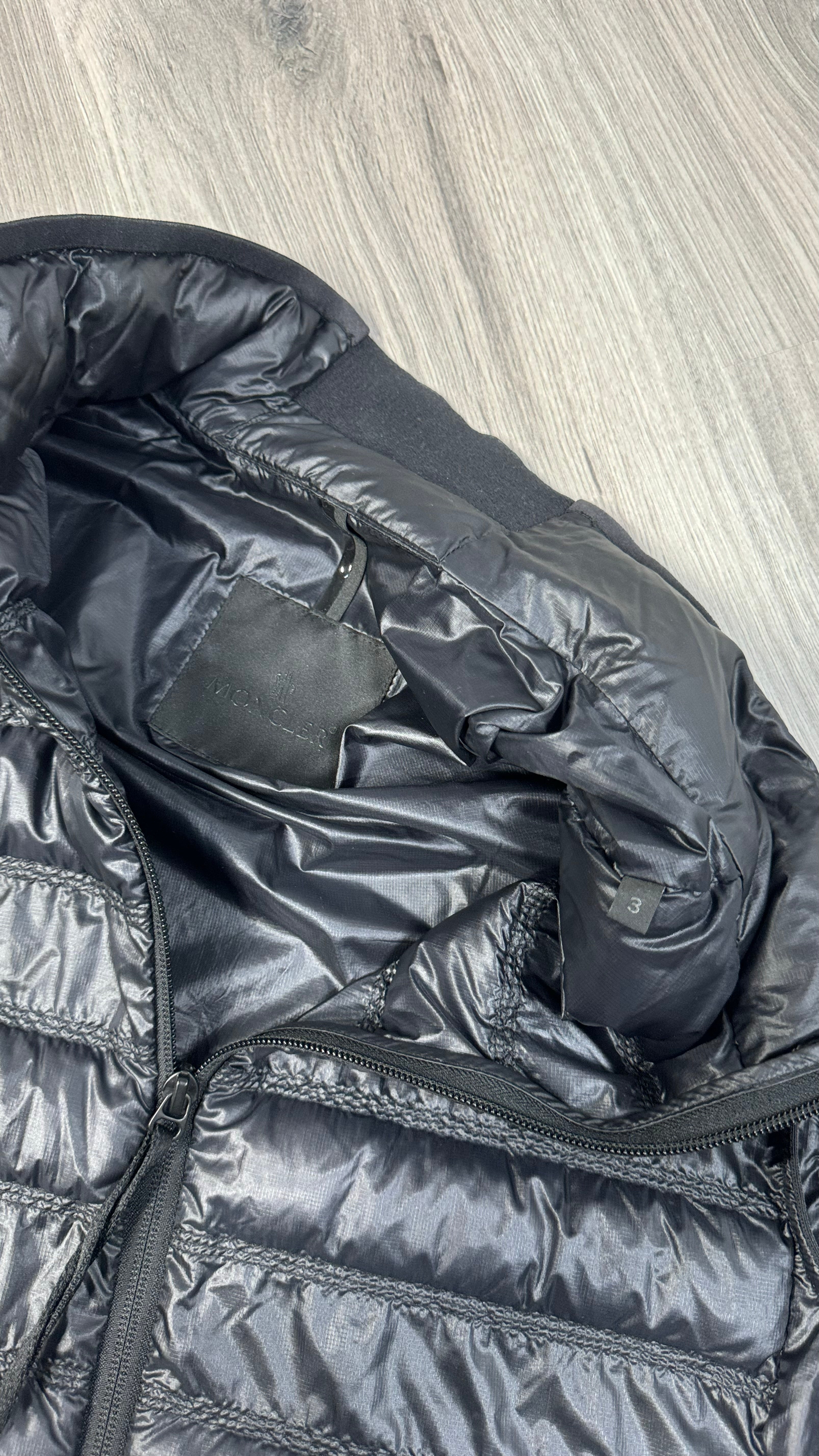 Moncler Black Badge Lautaret down gilet