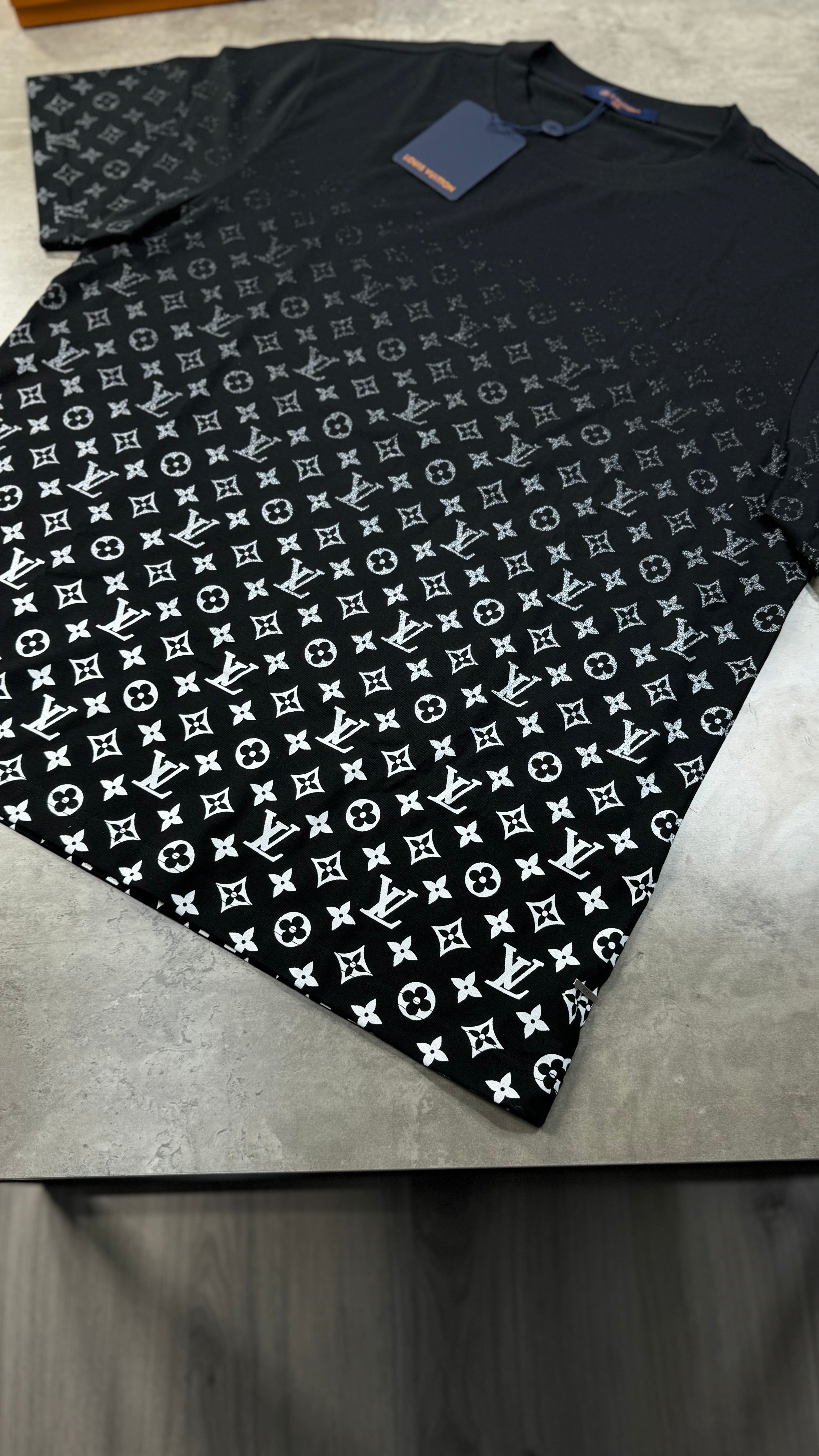 Louis Vuitton Black Gradient T-shirt