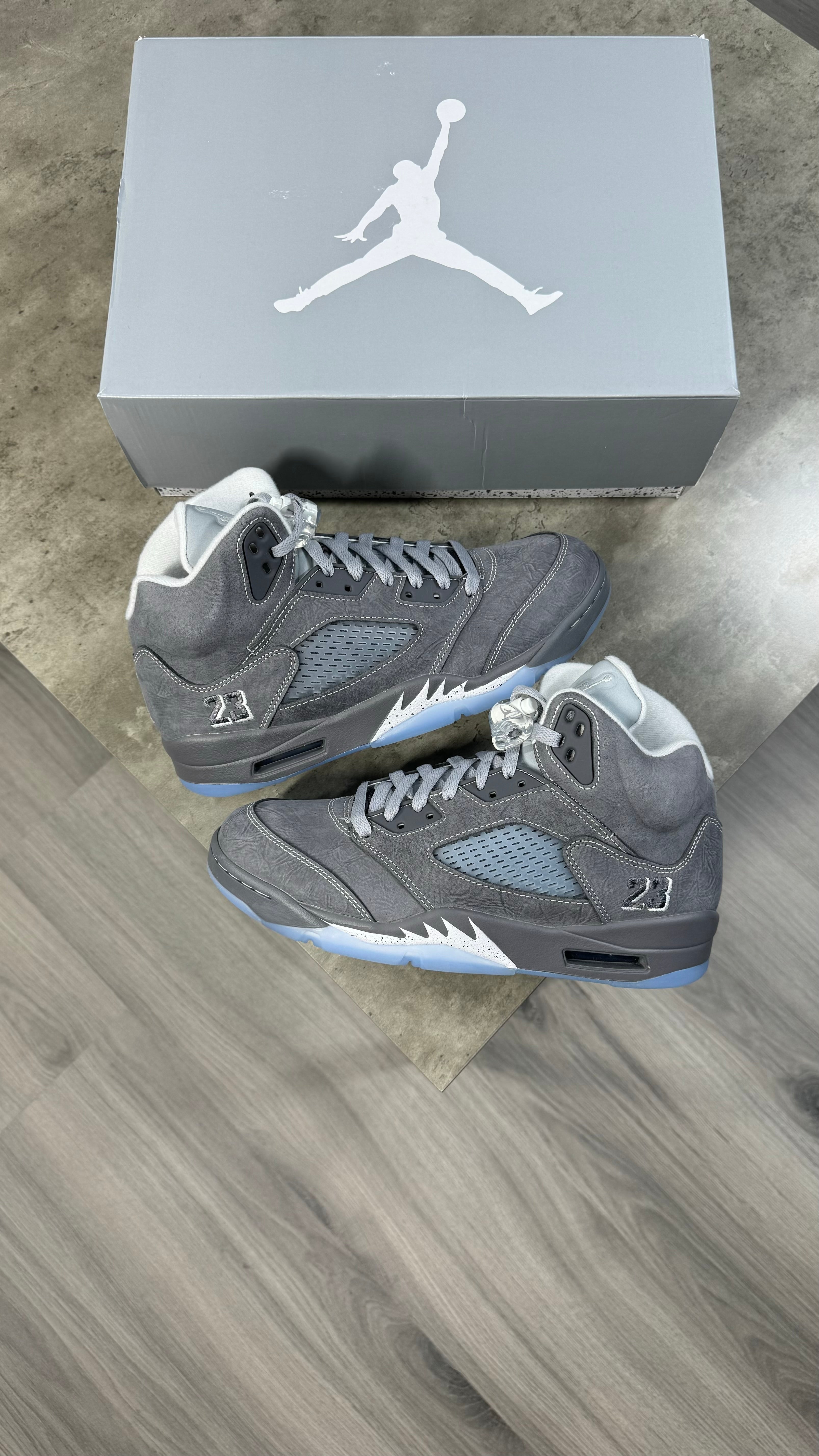 Jordan 5 wolf Grey 2026
