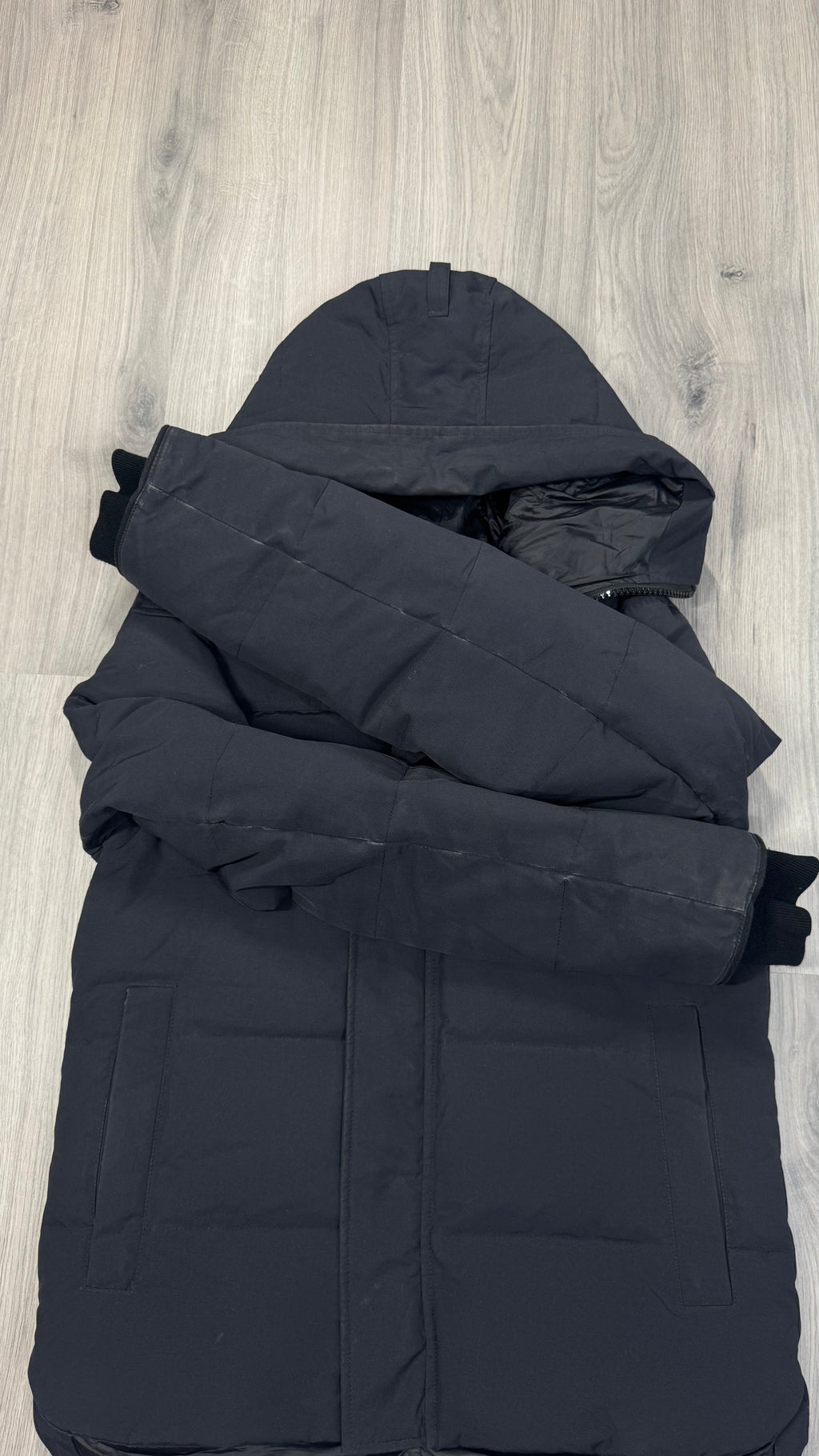 Canada Goose Marine Navy Black Badge MacMillan