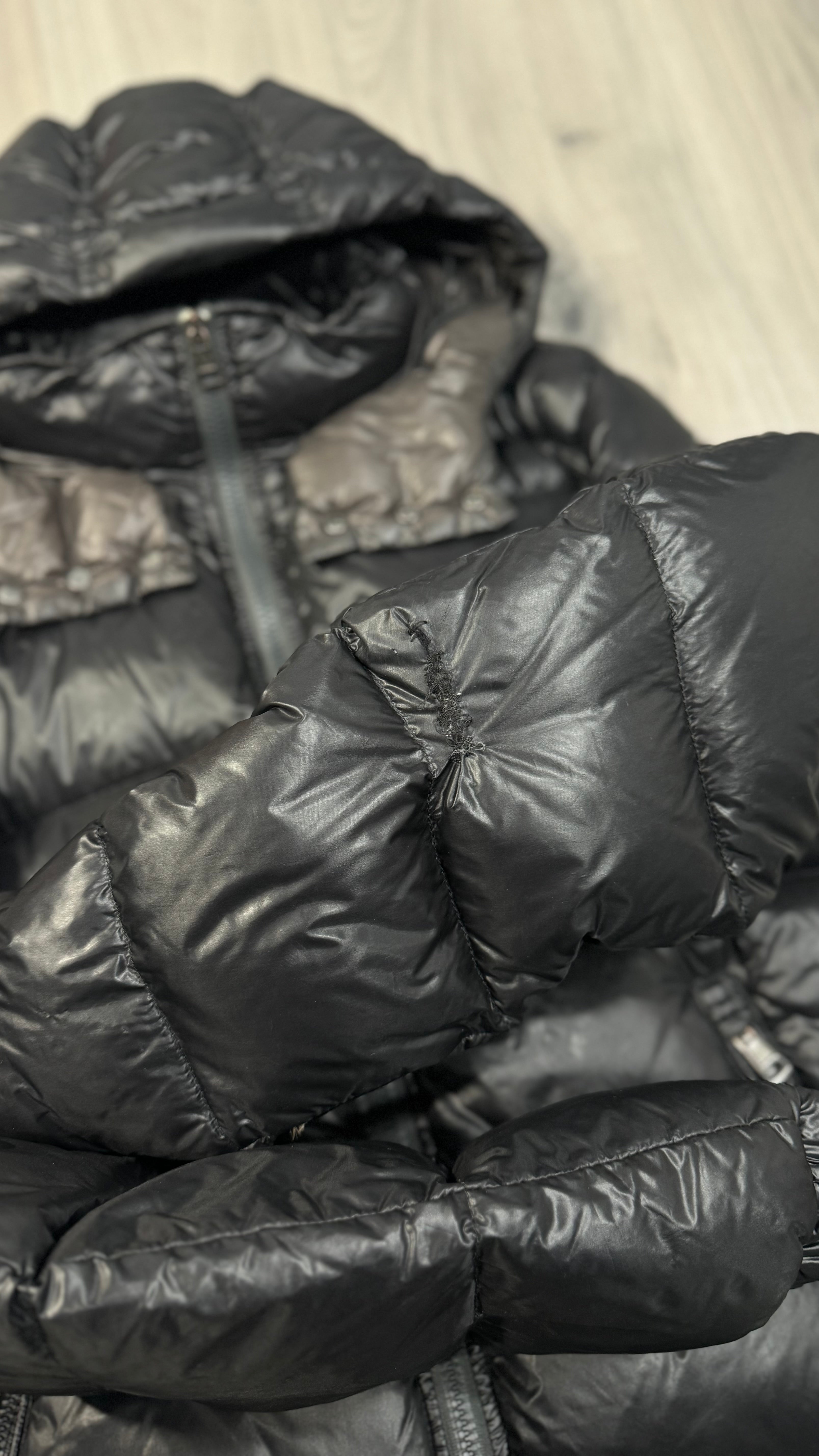 Moncler Black Zyn Short Down Jacket