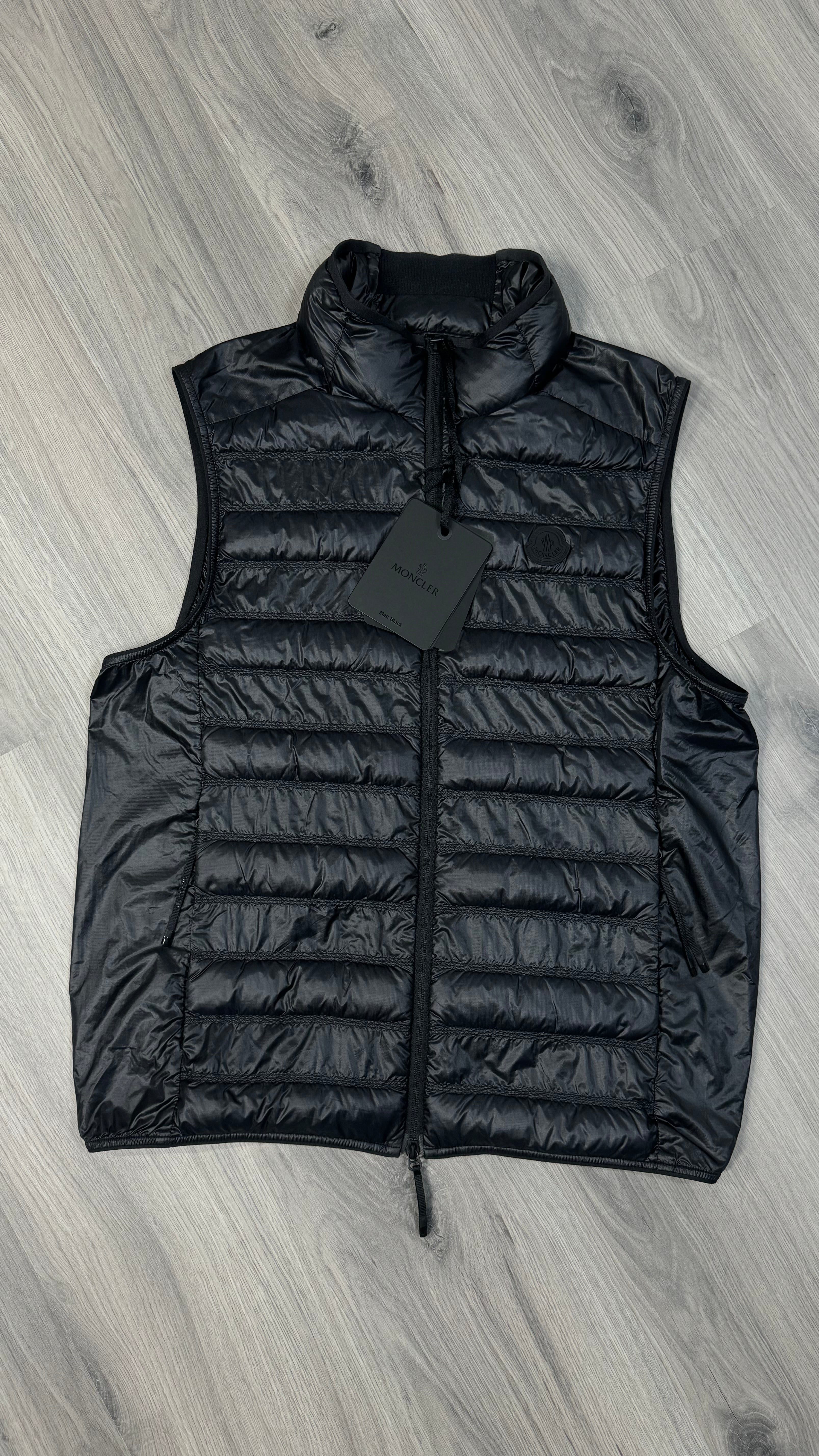 Moncler Black Badge Lautaret down gilet
