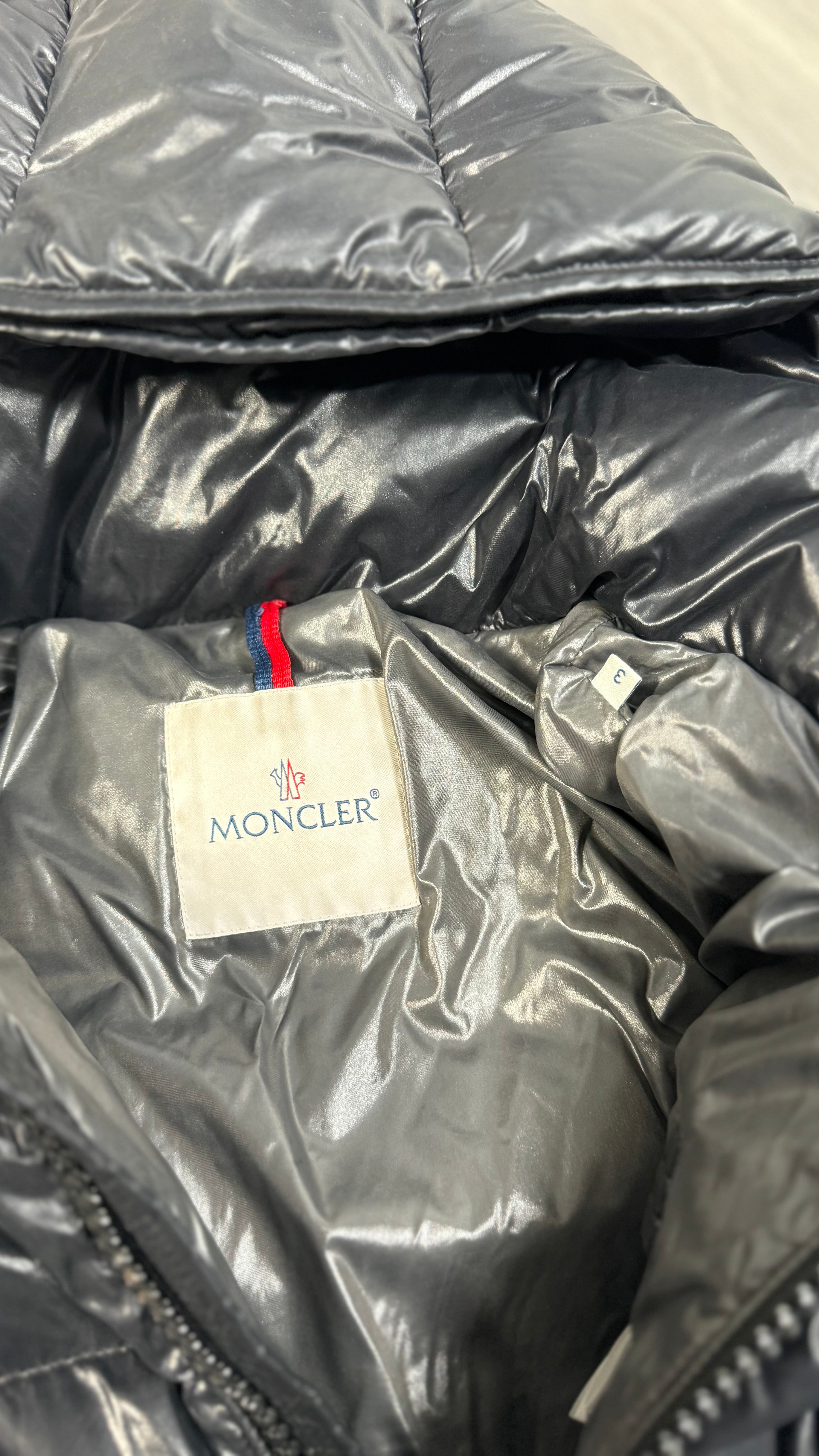 Moncler Black Maya