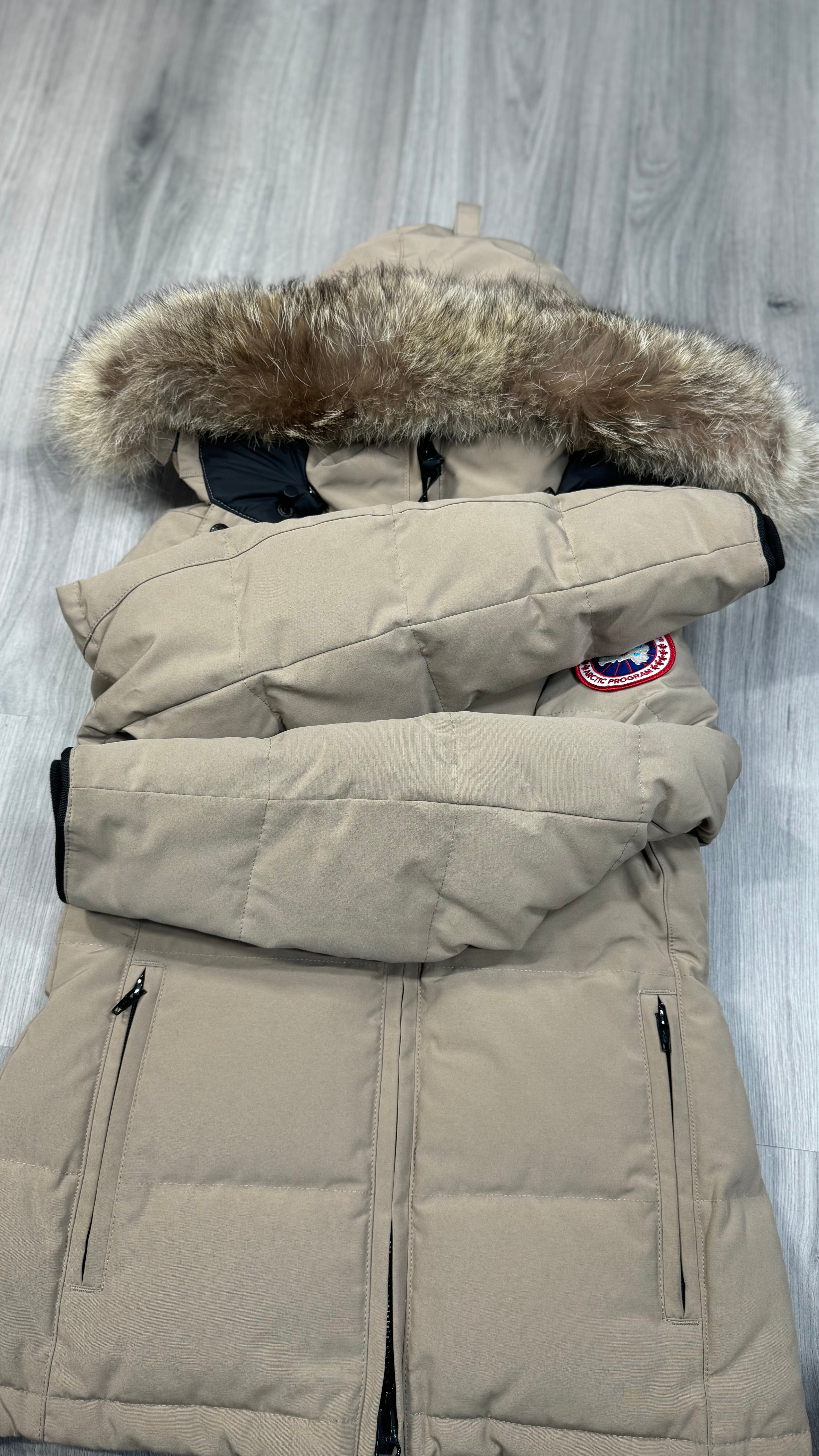 Canada Goose Women’s Tan Chelsea Parka