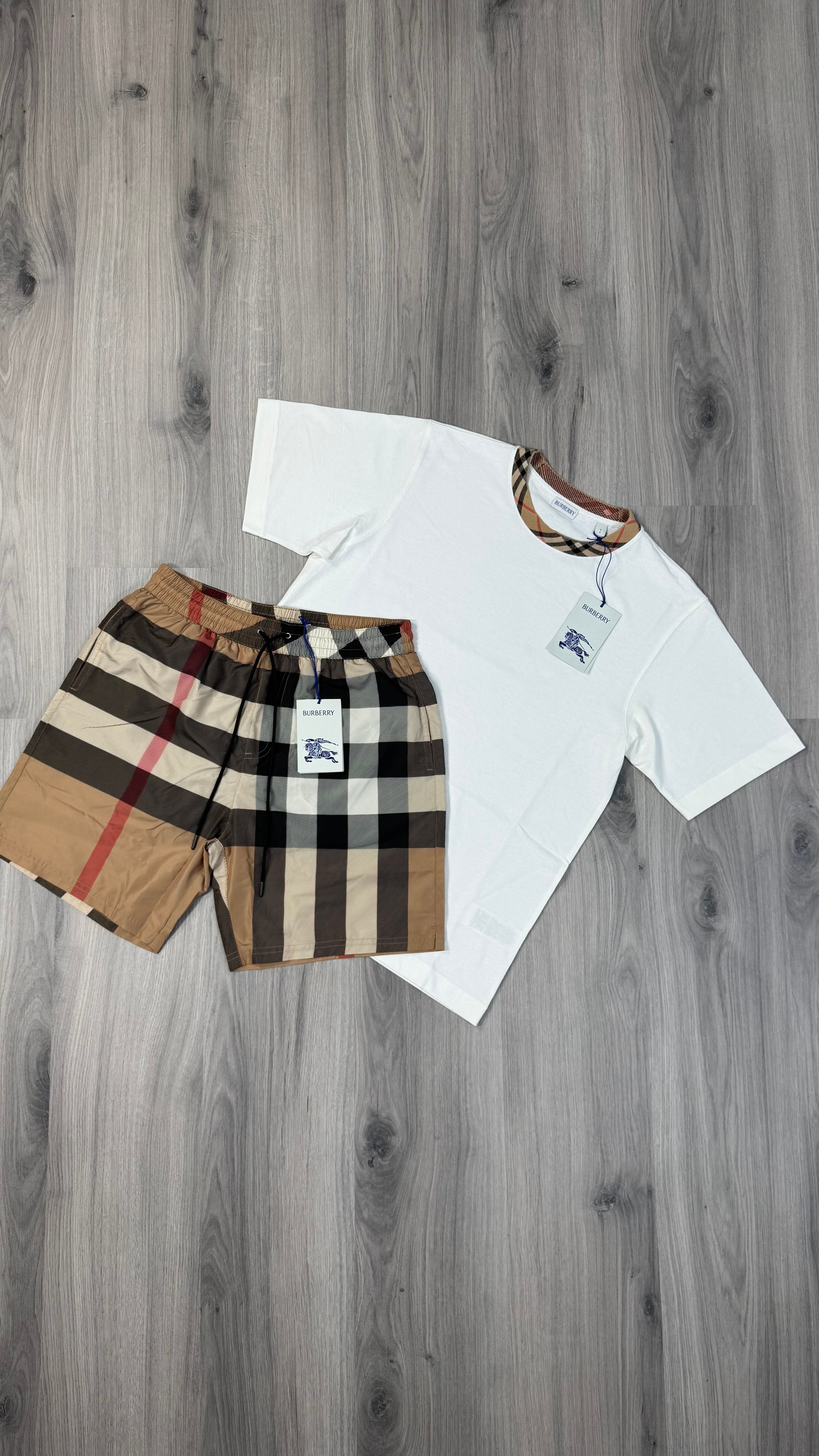 Burberry Checkered Collar T and shorts Set